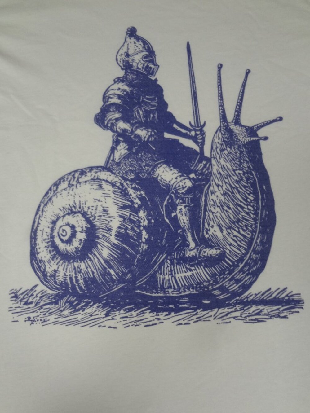 KNIGHT RIDING SNAIL - COMFORT COLORS WHITE MEDIUM T-SHIRT L614